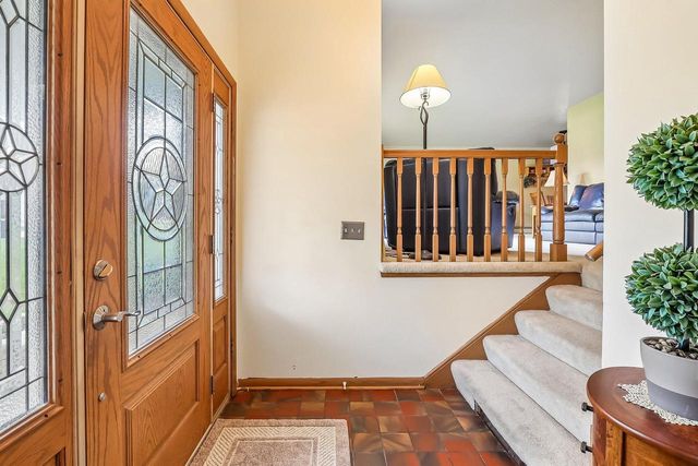 3322 S 121st STREET, West Allis, WI 53227