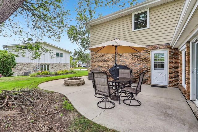 3322 S 121st STREET, West Allis, WI 53227