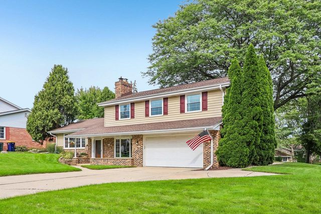 3322 S 121st STREET, West Allis, WI 53227