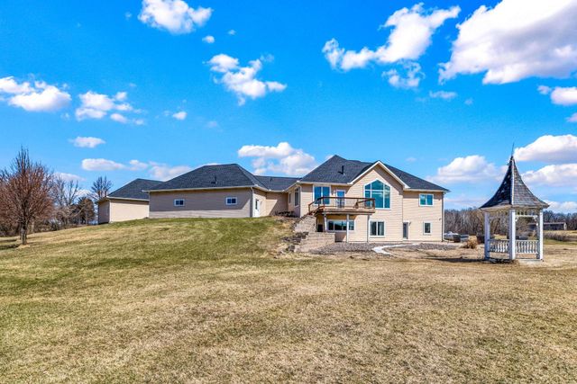 44154 Skogman Lake Road, Cambridge, MN 55008