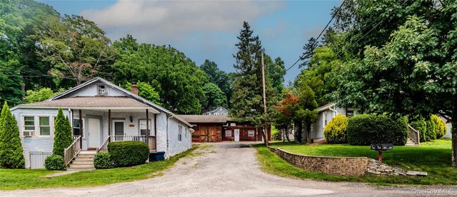 382 E Main Street, Jefferson Valley, NY 10535