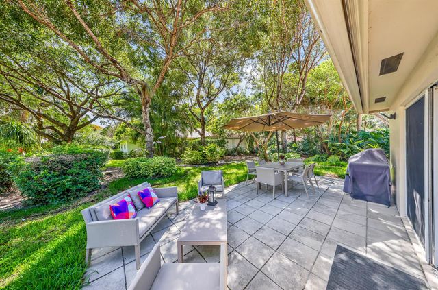 908 Cypress Grove Drive, Pompano Beach, FL 33069