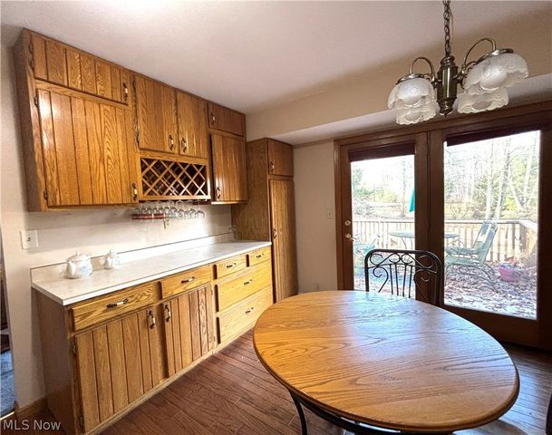 42900 Woodvale Lane, Columbiana, OH 44408