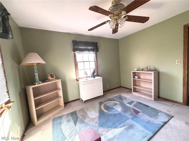 42900 Woodvale Lane, Columbiana, OH 44408