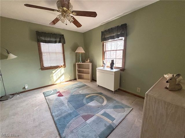 42900 Woodvale Lane, Columbiana, OH 44408