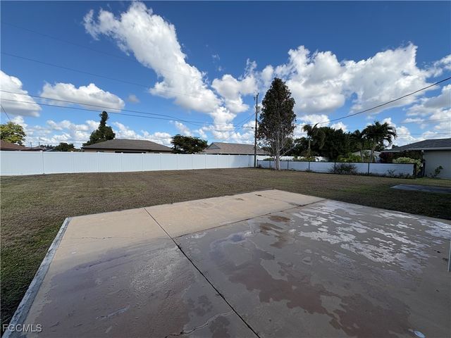 1109 SE 35th TER, Cape Coral, FL 33904