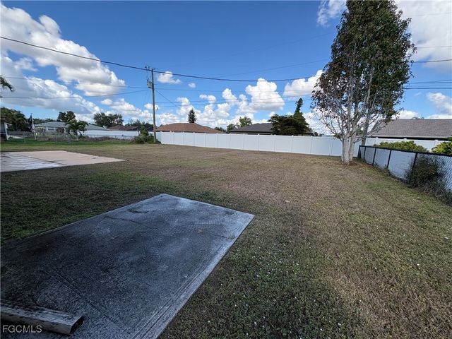 1109 SE 35th TER, Cape Coral, FL 33904