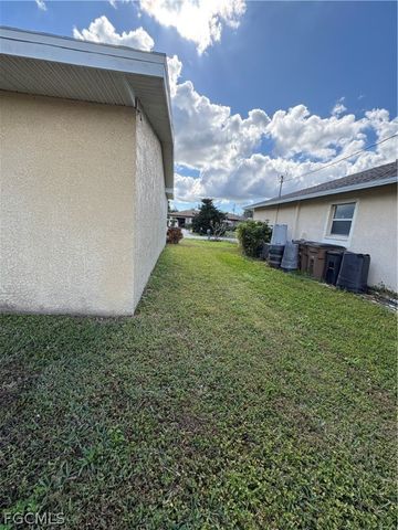 1109 SE 35th TER, Cape Coral, FL 33904