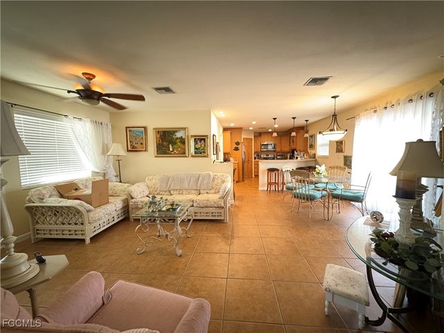 1109 SE 35th TER, Cape Coral, FL 33904