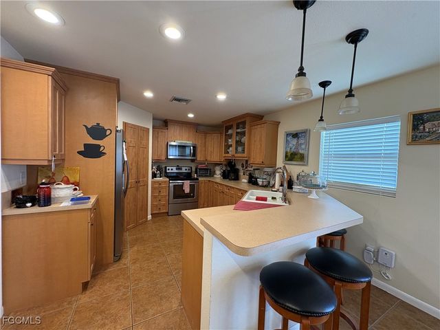 1109 SE 35th TER, Cape Coral, FL 33904