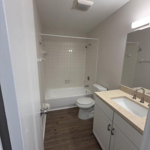 1900 S Kanner Highway S Apt 10 - 102, Stuart, FL 34994