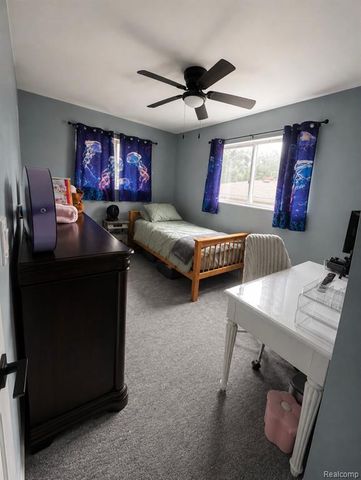38185 Willowmere Street, Harrison Twp, MI 48045