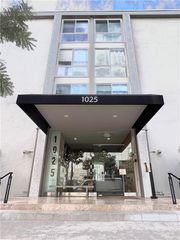 1025 N Kings 317, West Hollywood, CA 90069