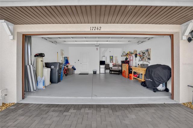 17242 HOLLY WELL AVENUE, Wimauma, FL 33598