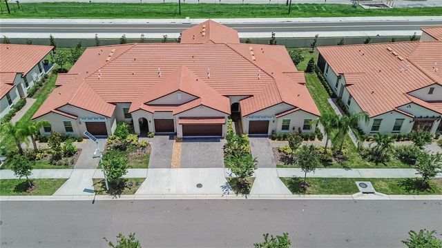 17242 HOLLY WELL AVENUE, Wimauma, FL 33598