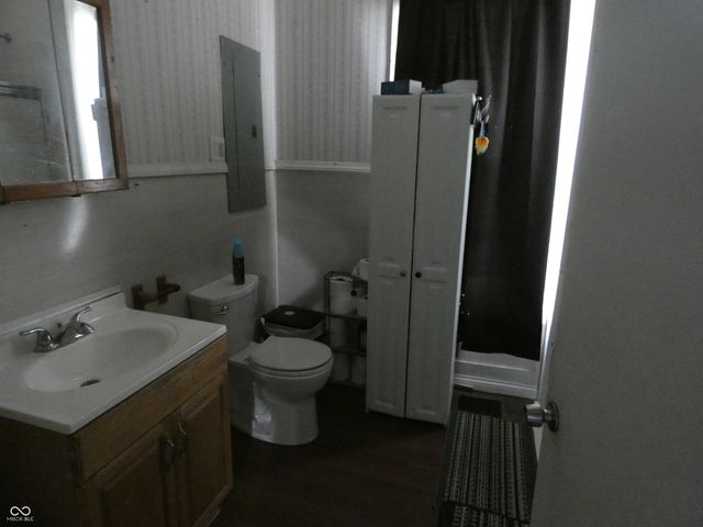 528 W 5th Street, Seymour, IN 47274