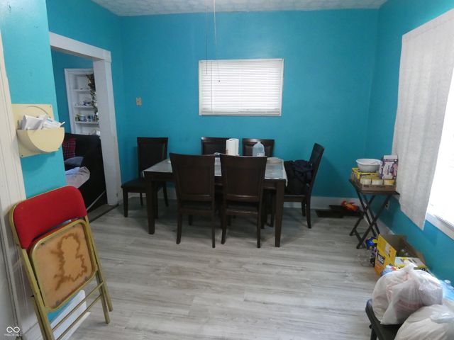 528 W 5th Street, Seymour, IN 47274