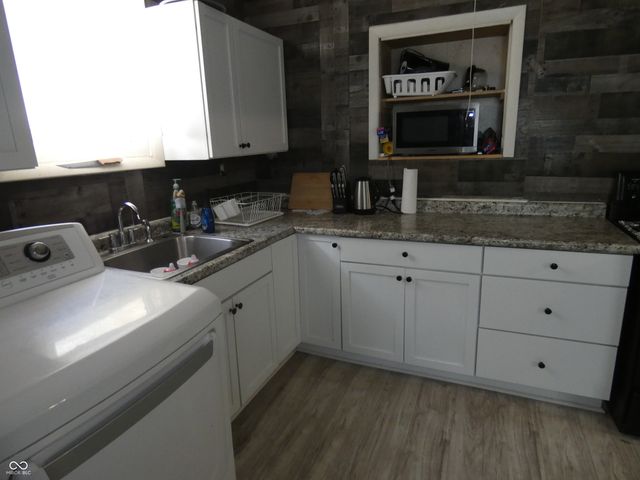 528 W 5th Street, Seymour, IN 47274