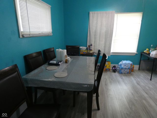528 W 5th Street, Seymour, IN 47274