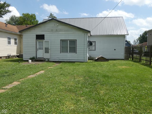 528 W 5th Street, Seymour, IN 47274