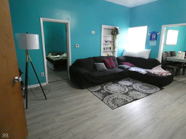 528 W 5th Street, Seymour, IN 47274