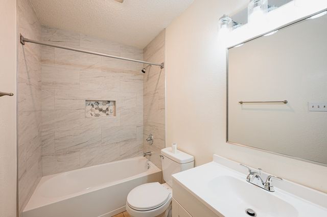 5122 Sunnyside Dr, Midland, TX 79703