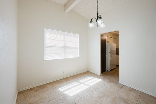 5122 Sunnyside Dr, Midland, TX 79703