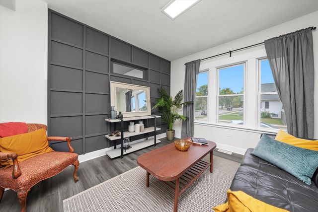 601 S 6th Avenue, Maywood, IL 60153