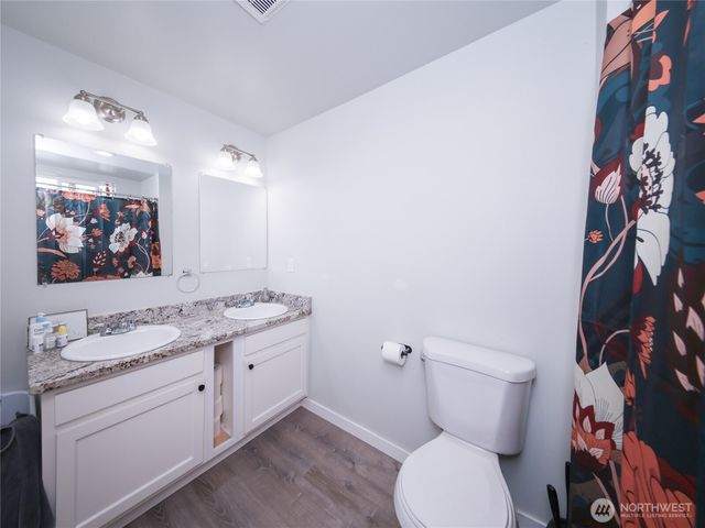 1003 N Fruitdale Road, Sedro Woolley, WA 98284