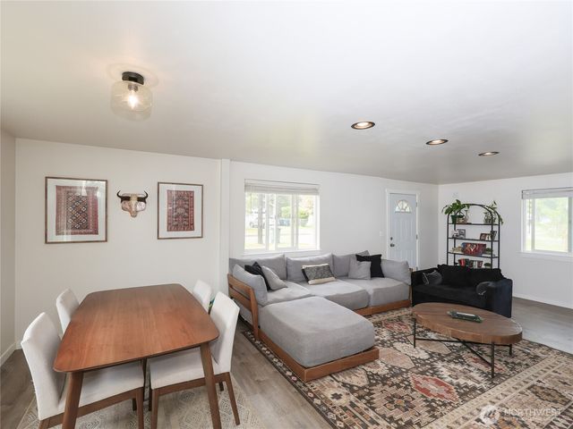 1003 N Fruitdale Road, Sedro Woolley, WA 98284