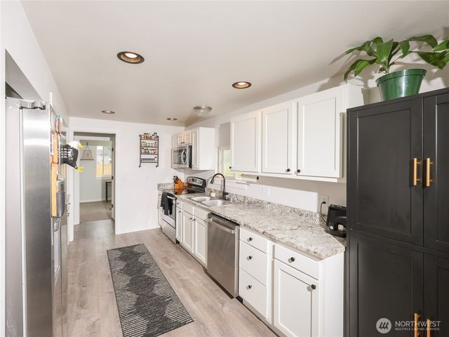 1003 N Fruitdale Road, Sedro Woolley, WA 98284