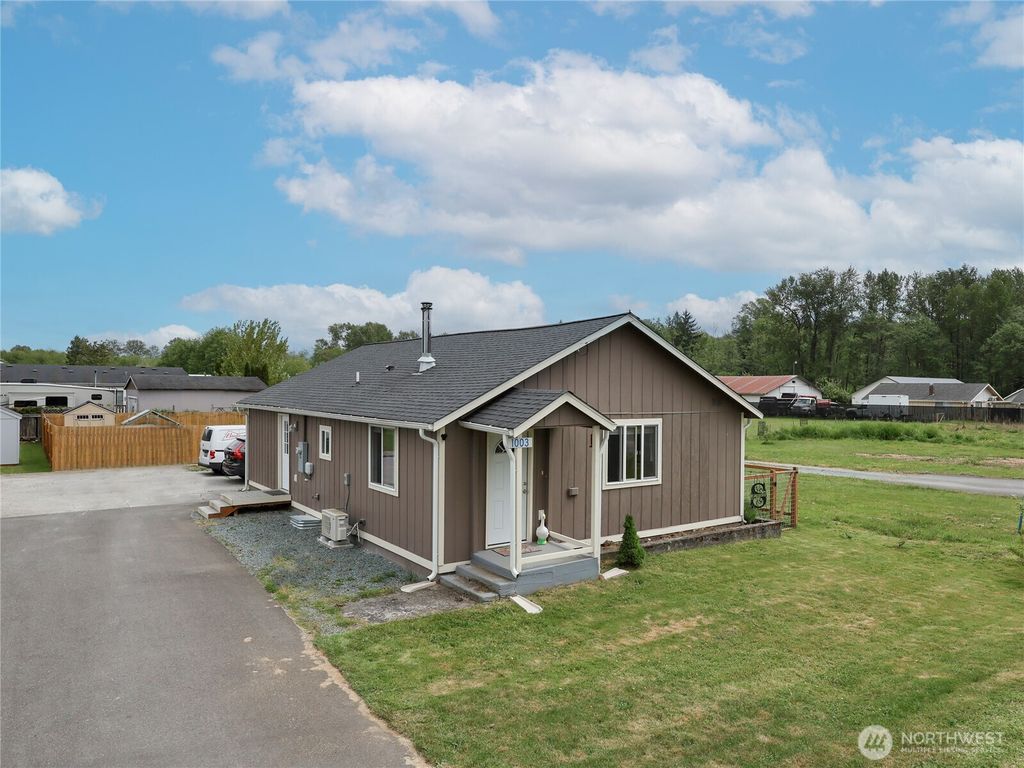 1003 N Fruitdale Road, Sedro Woolley, WA 98284