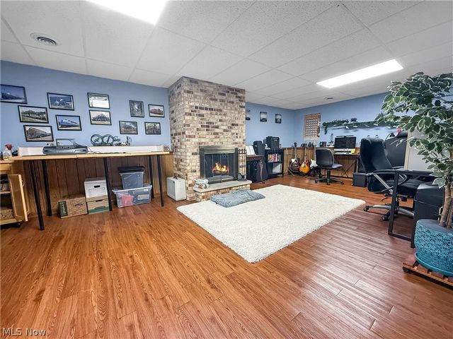 284 Old Oak Drive, Cortland, OH 44410