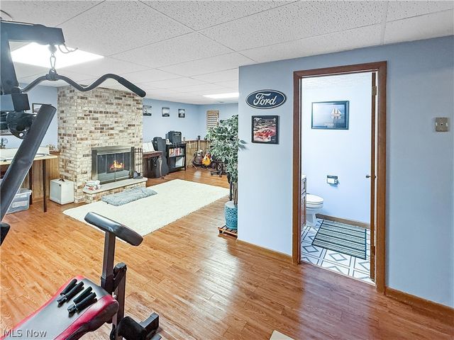 284 Old Oak Drive, Cortland, OH 44410