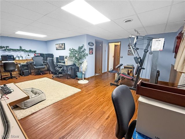 284 Old Oak Drive, Cortland, OH 44410