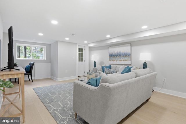 10 R ST NW, Washington, DC 20001