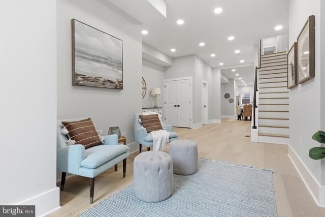 10 R ST NW, Washington, DC 20001