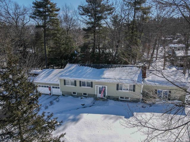 15 Easthill Drive, Hudson, NH 03051