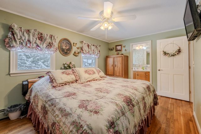 15 Easthill Drive, Hudson, NH 03051