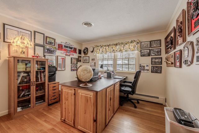 15 Easthill Drive, Hudson, NH 03051