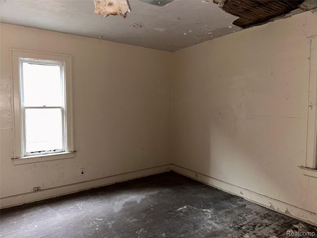 2009 Calvert Street, Detroit, MI 48206