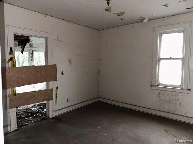 2009 Calvert Street, Detroit, MI 48206