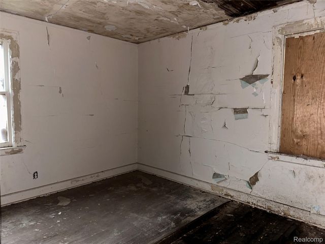 2009 Calvert Street, Detroit, MI 48206