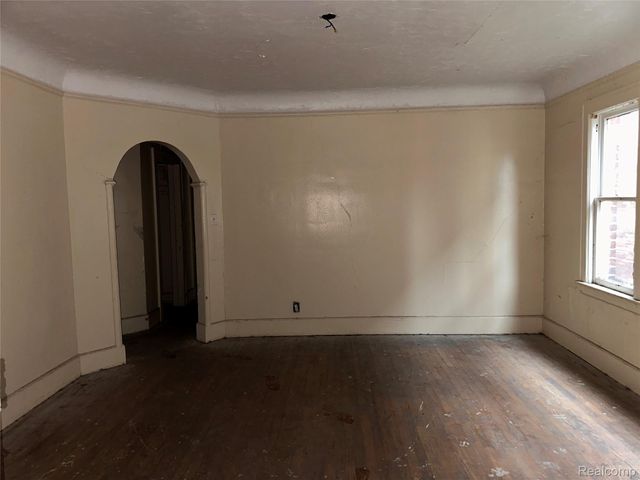 2009 Calvert Street, Detroit, MI 48206