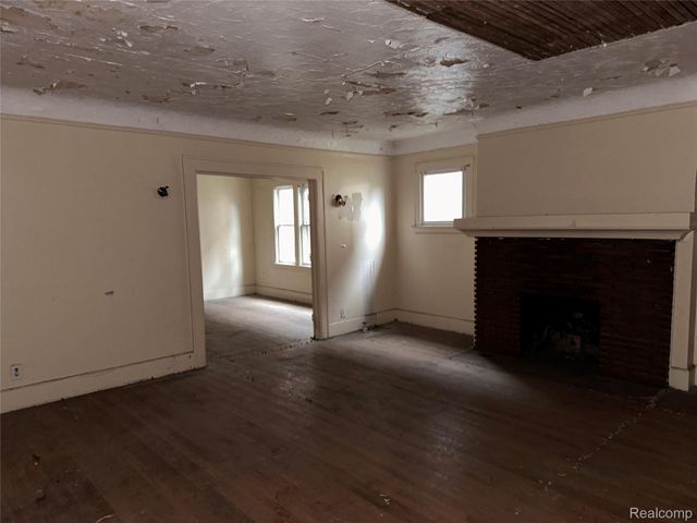 2009 Calvert Street, Detroit, MI 48206