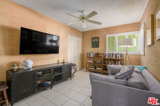 6902 Andasol Avenue, Van Nuys, CA 91406