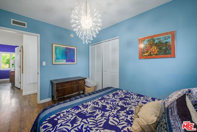 6902 Andasol Avenue, Van Nuys, CA 91406