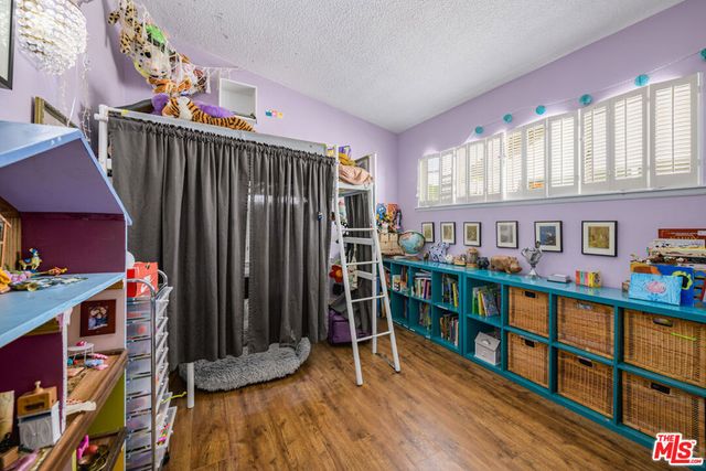 6902 Andasol Avenue, Van Nuys, CA 91406