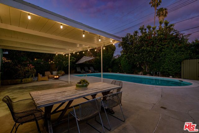 6902 Andasol Avenue, Van Nuys, CA 91406