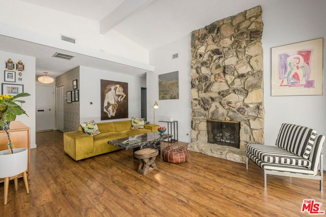 6902 Andasol Avenue, Van Nuys, CA 91406